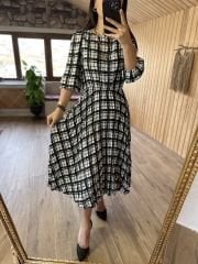 Kareli pile detaylı şifon krep elbise