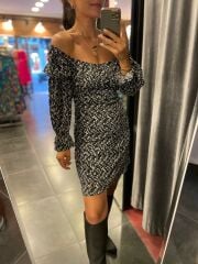 Siyah beyaz ön arka kare yaka elbise