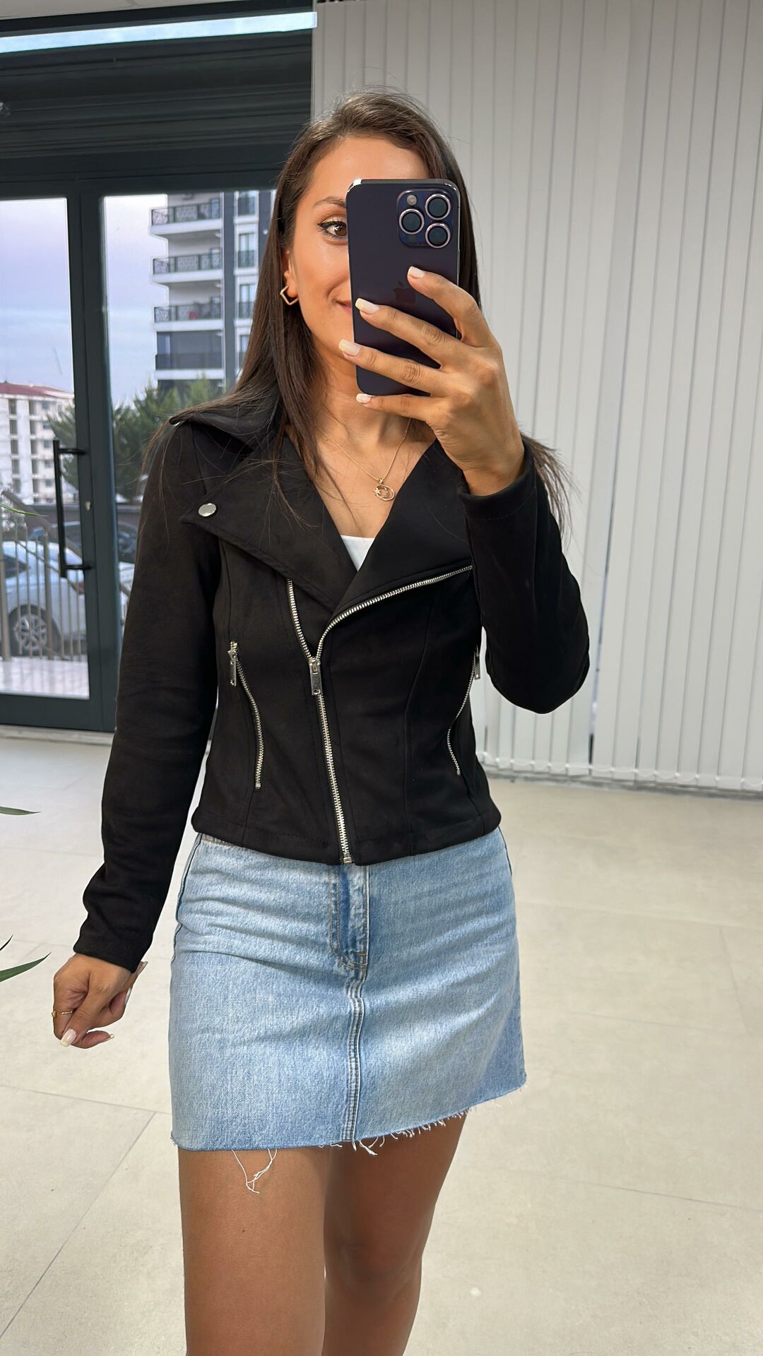 Schwarzer Nubukmantel