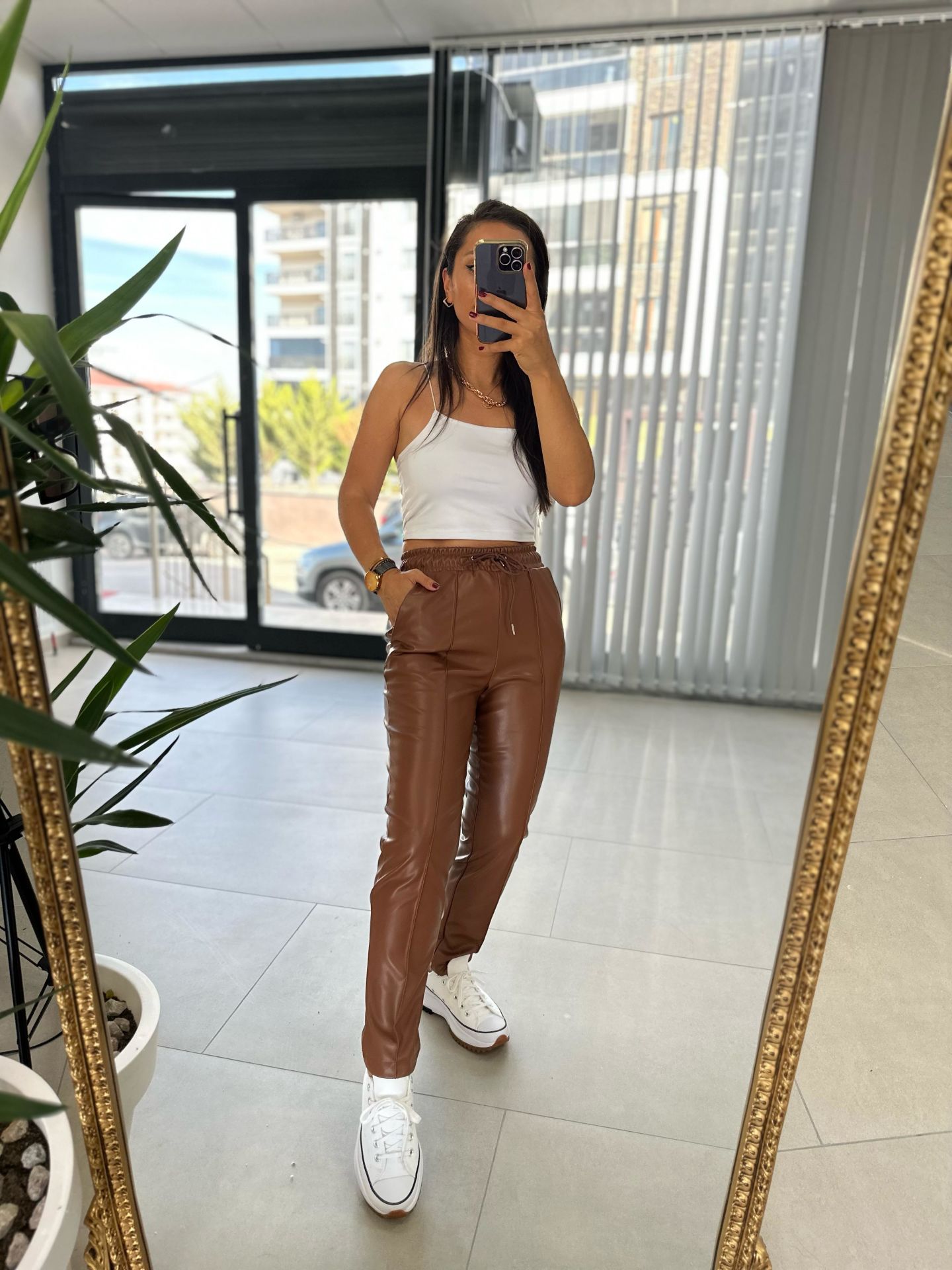 Braune Graslederhose