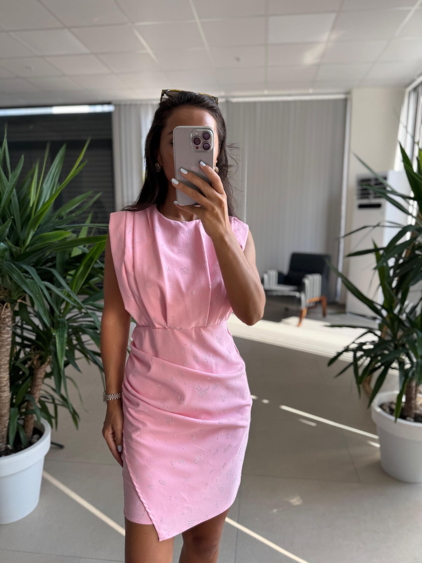 My 3794 Omuz Pile Detaylı Pembe Taşlı Elbise