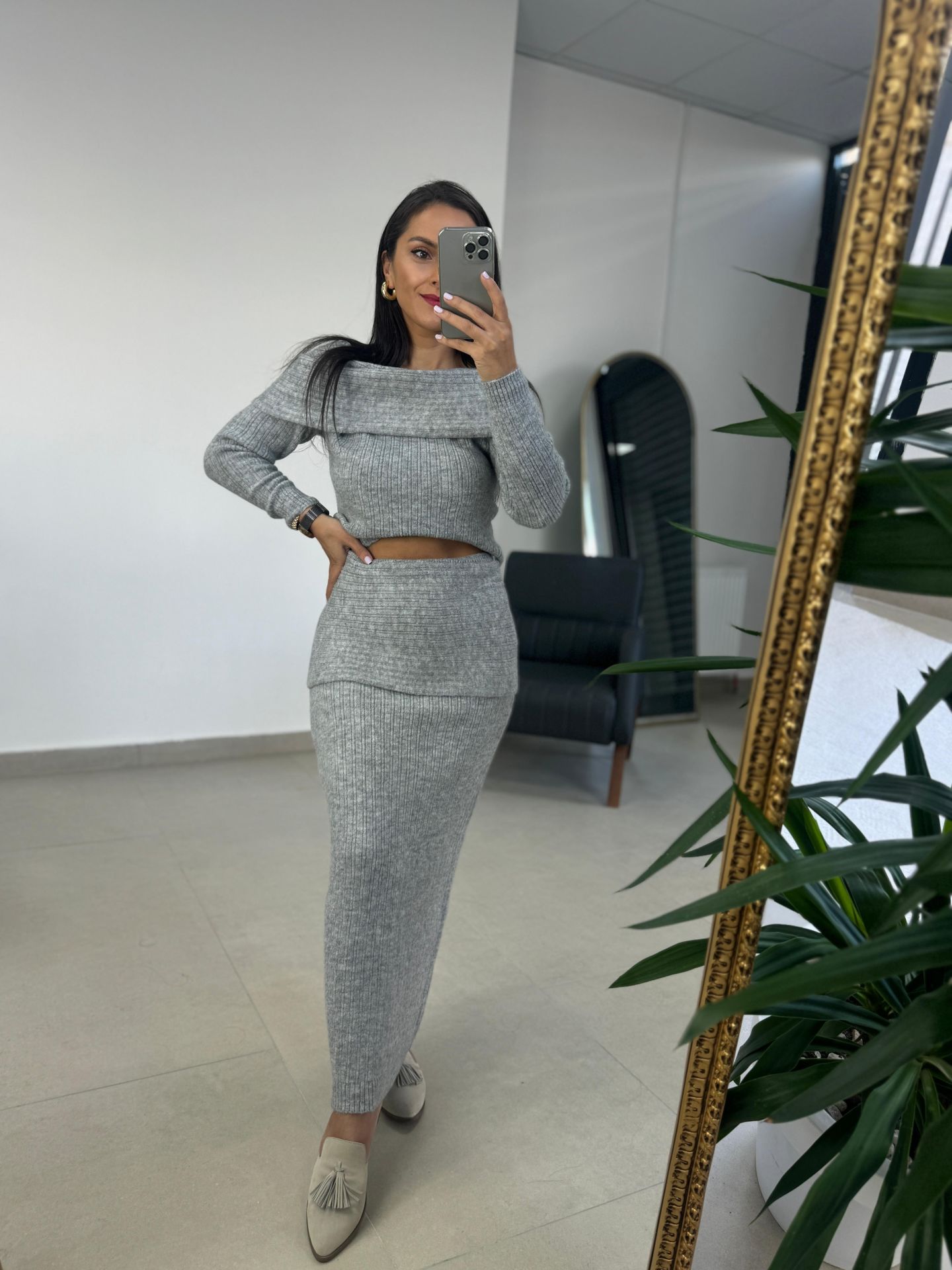 Bh Gray Madonna Collar Skirted Knitwear Suit