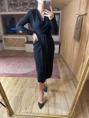 Yırtmaç detaylı siyah midi crep elbise