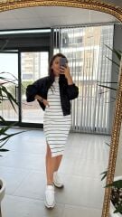 Kısa Kollu Beyaz Çizgili Triko Elbise