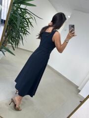 Kr 23481 Siyah Poplin Kemerli Kolsuz Elbise
