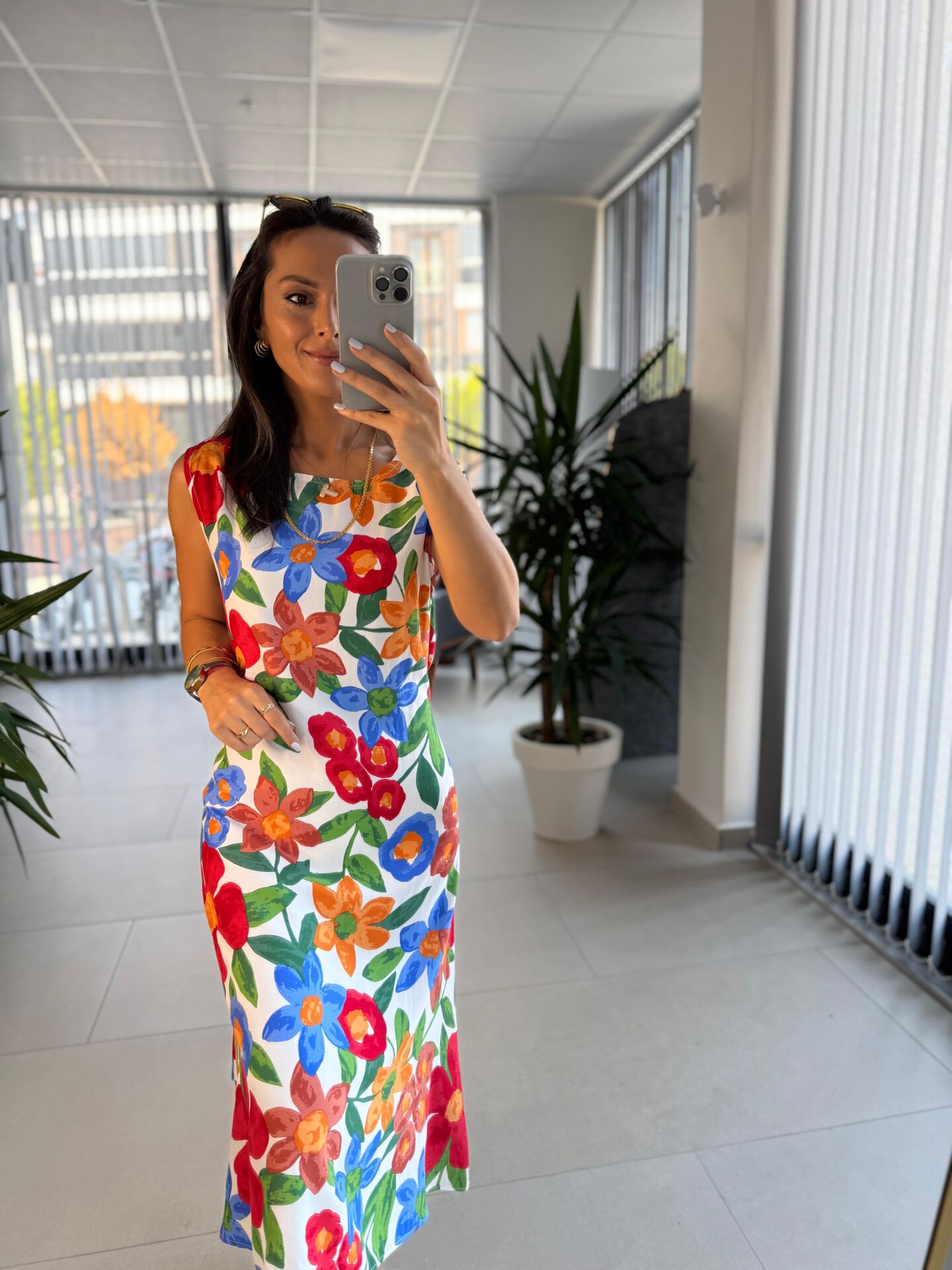 Bb 25165 Kırmızı Çiçekli Kolsuz Elbise