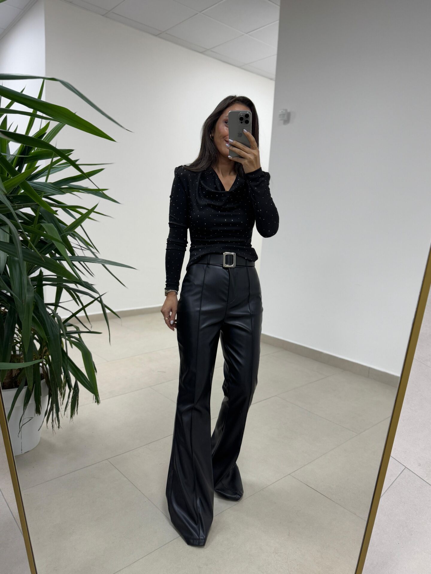 MN Kendinden Kemerli Siyah İspanyol Paça Deri Pantolon