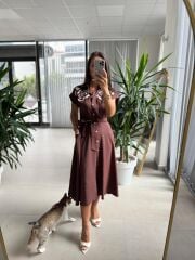 Ms 195 Gül Nakışlı Kahve Gömlek Elbise