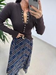 Mz 22823 A. Kahve Gold Düğmeli Triko