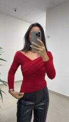 MN V Yaka Kırmızı Drapeli Sandy Bluz