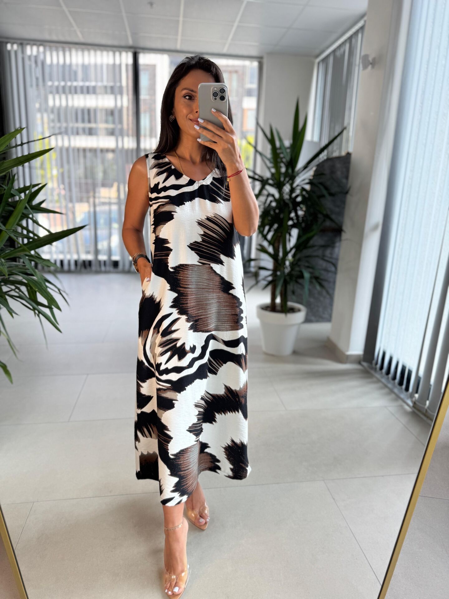 Bb 30156 Ekru-Kahve Renk Geçişli V Yaka Elbise