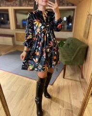 Blumenkleid aus Samt