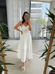 Weißes Kleid aus Baumwollleinen mit Seilriemen von SG