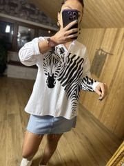 Zebra desen beyaz gömlek