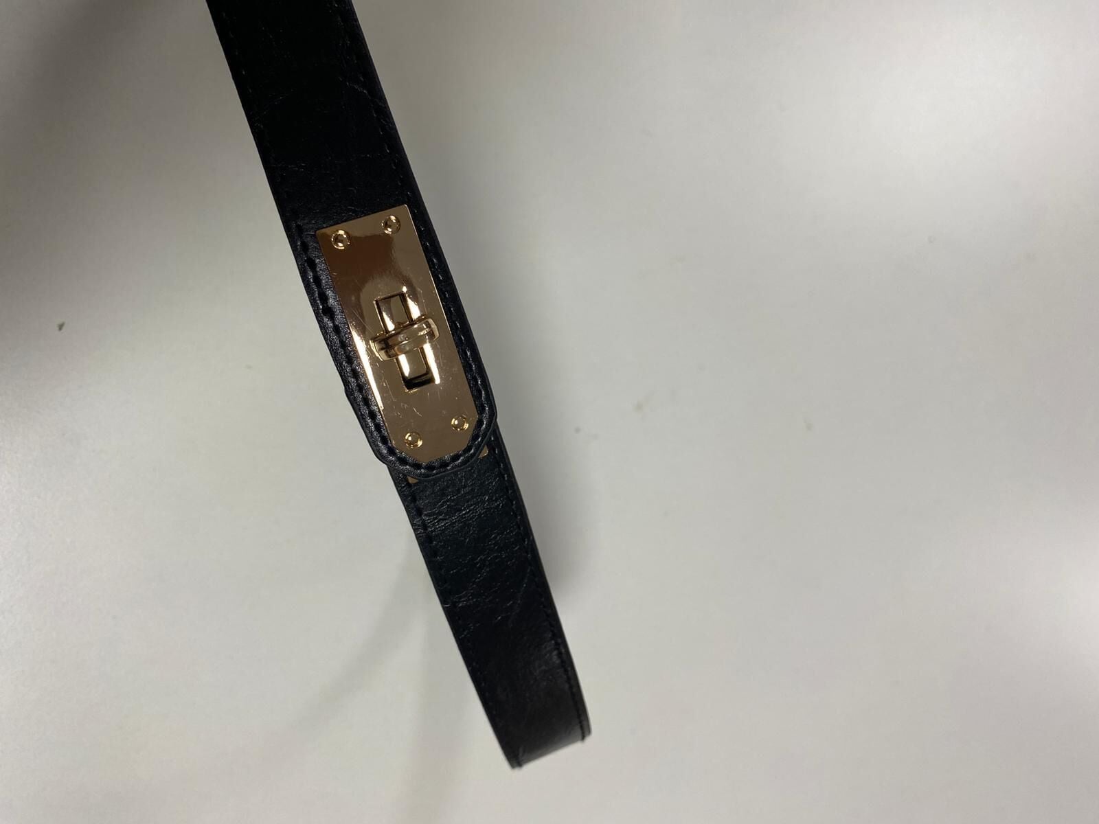 3850 Lastik Detaylı Siyah Kemer