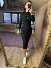 Yumoş siyah kalem elbise