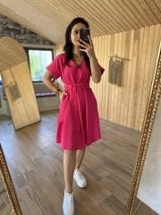 A pile kuşaklı pembe poplin elbise