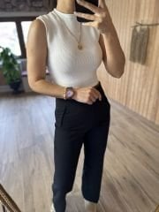 Bisiklet yaka beyaz triko crop