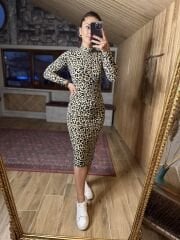 Neues weiches Bleistiftkleid im Leo-Design