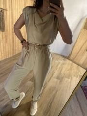 Degaje yaka taş aerobin tulum