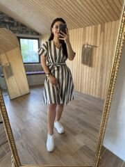 A pile kuşaklı çizgili poplin elbise
