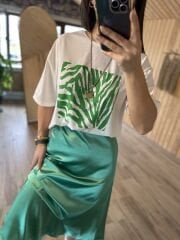 Yeşil saten etek