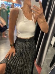 omuz detaylı beyaz crop