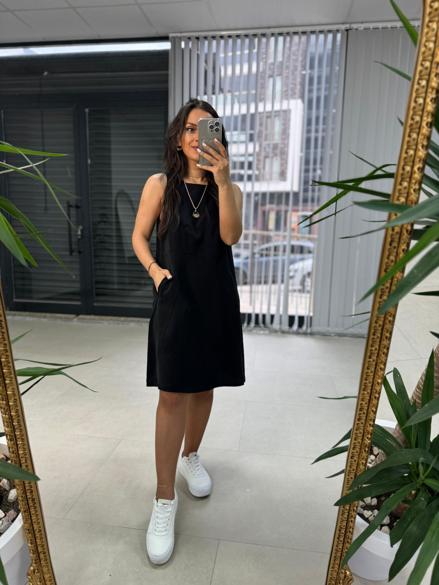 Ms Tensel Siyah Kolsuz Cepli Elbise