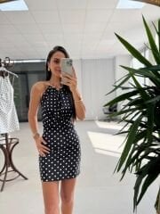 Mz 23066 Siyah-Beyaz Puantiyeli Boyun Aksesuar Detaylı Mini Elbise