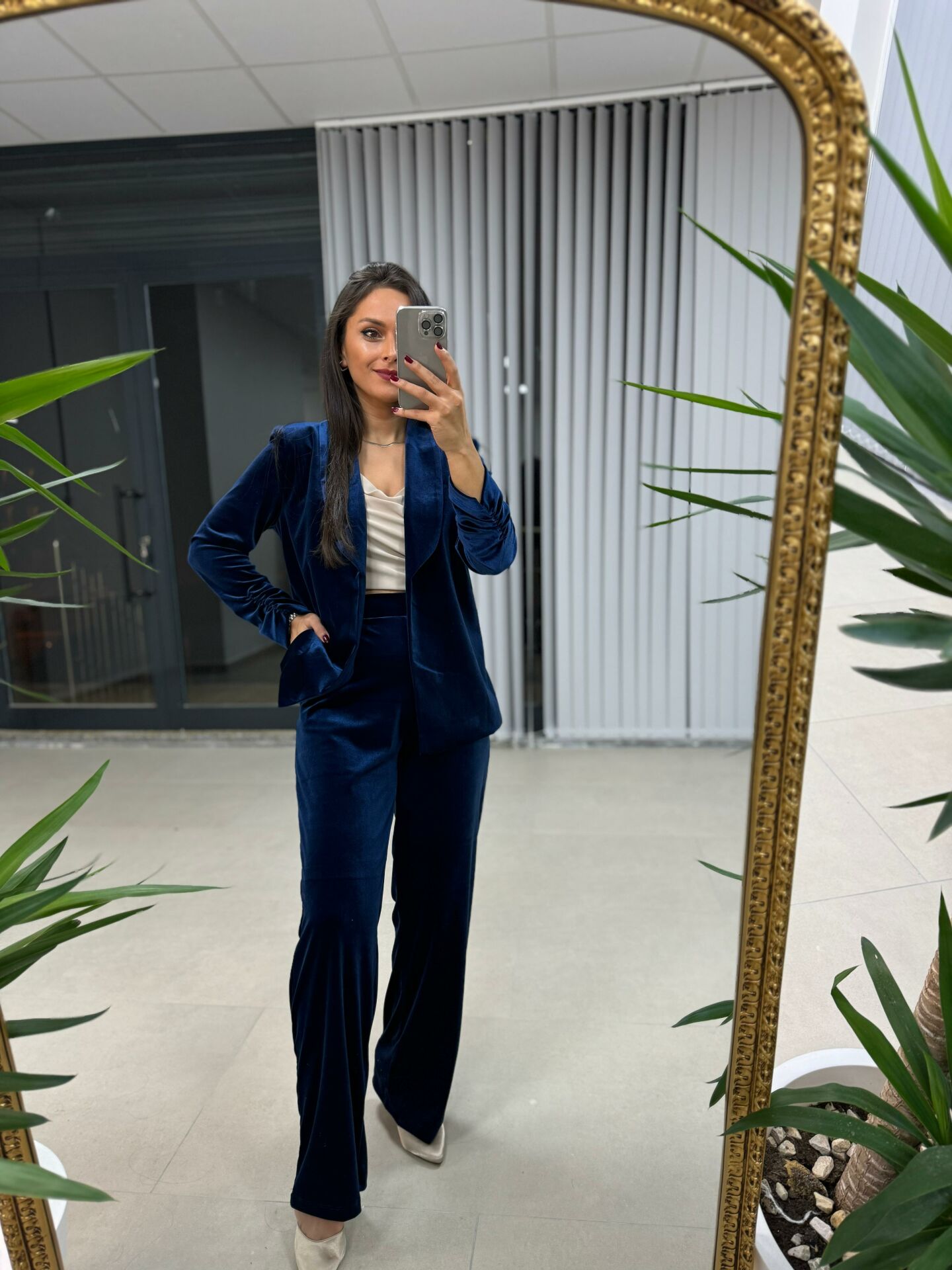 Ms Kadife Parlament Mavi Takım