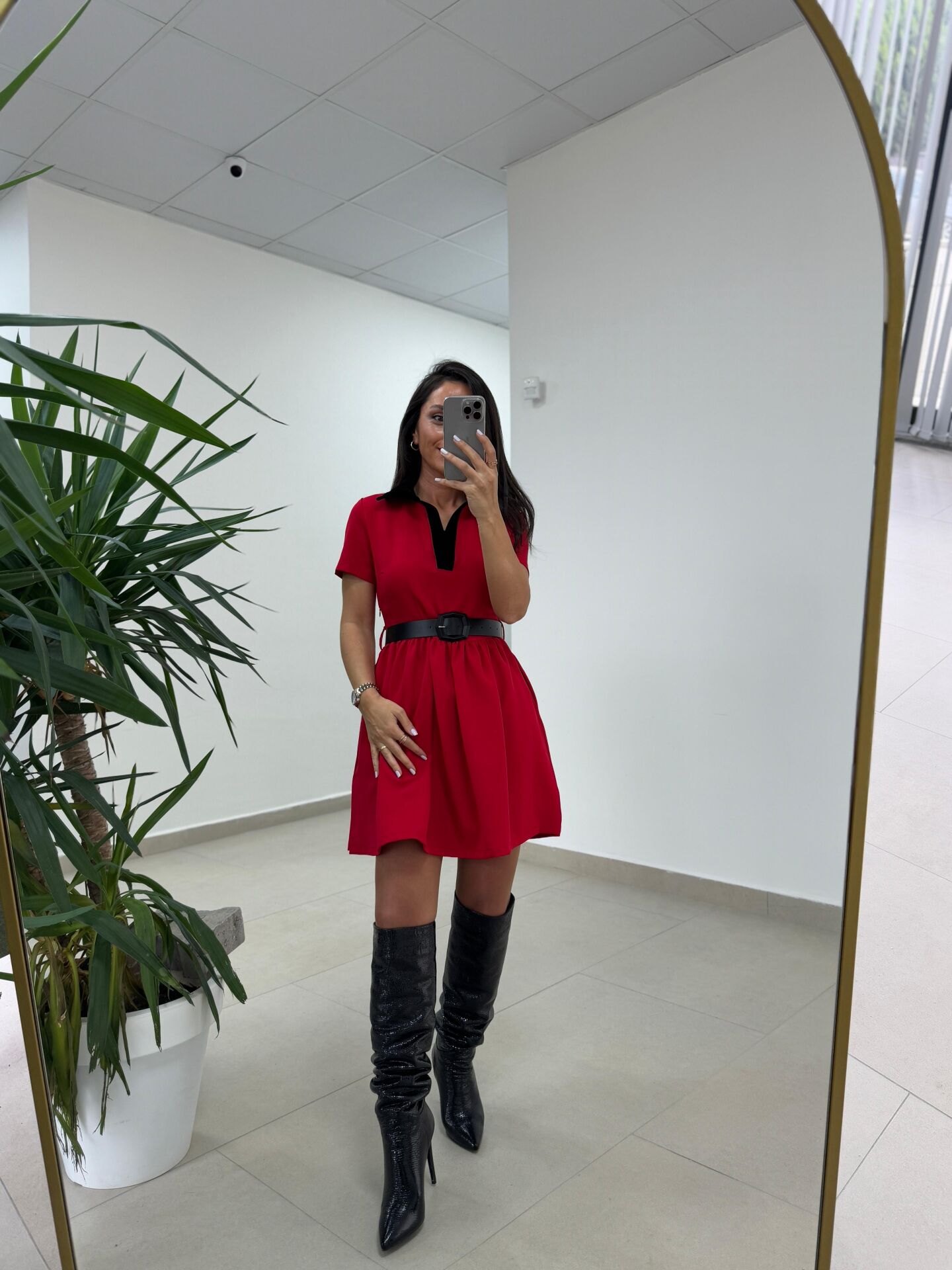 Ms 229 Kadife Detaylı Kırmızı Crep Elbise