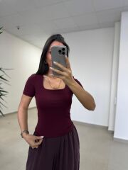 İv 24169 Kare Yaka Kısa Kollu Mürdüm Bluz