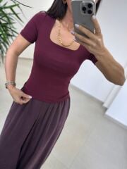 İv 24169 Kare Yaka Kısa Kollu Mürdüm Bluz