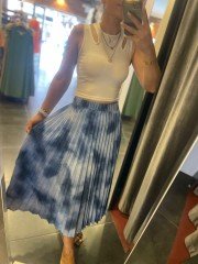 Blue batik pleated lined skirt