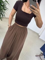 İv 24169 Kare Yaka Kısa Kollu Kahve Bluz