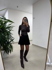 Dv 72202 Önden Pile Detaylı Kemerli Şort