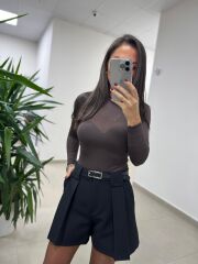 Dv 72202 Önden Pile Detaylı Kemerli Şort