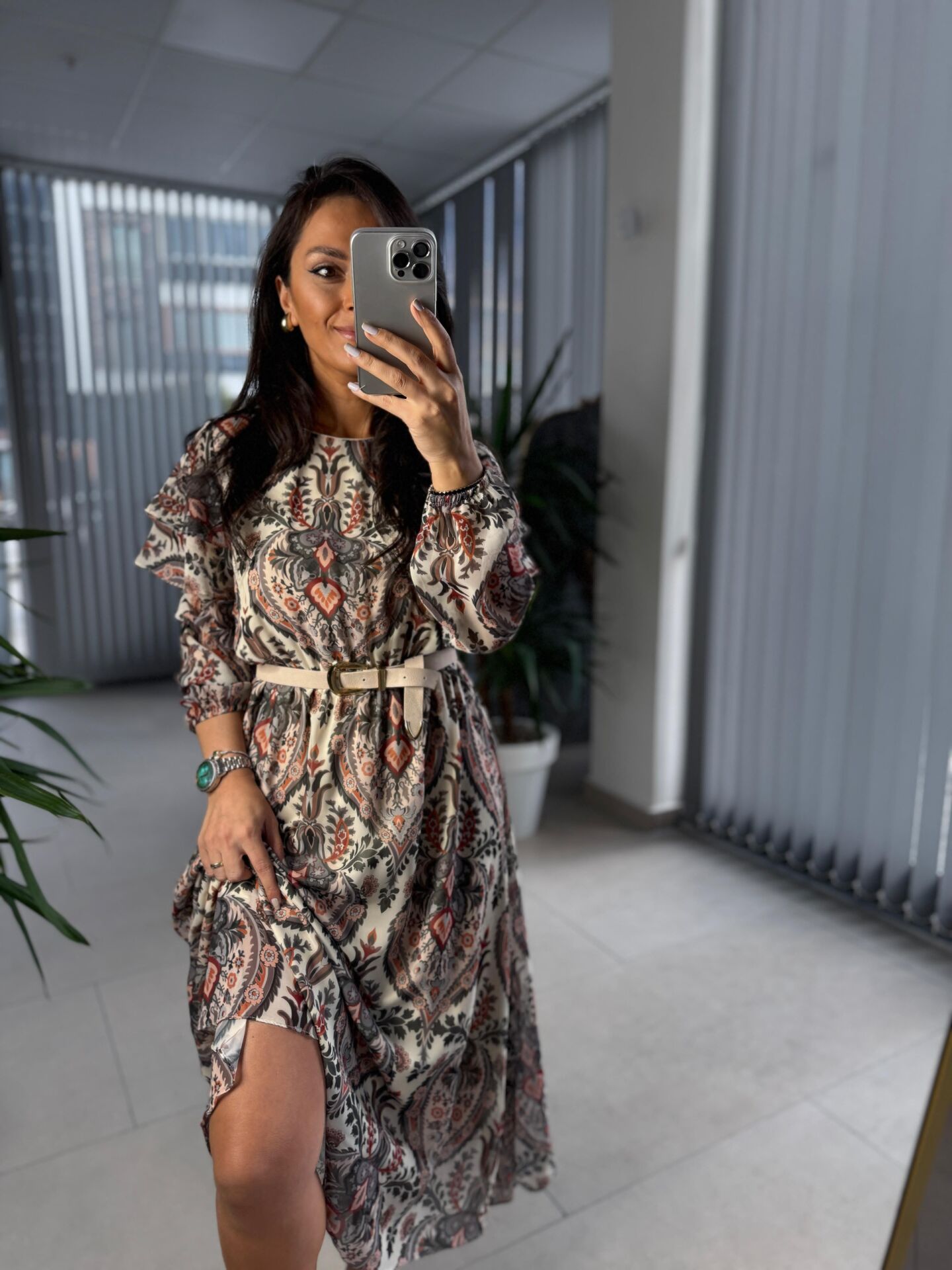 Antrasit Geçişli Uzun Şifon Elbise