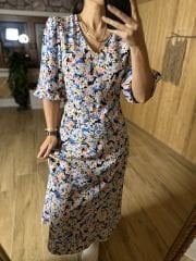 Blue spotted balloon sleeve dress