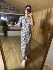 Blue spotted balloon sleeve dress