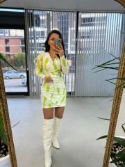 Mein pistaziengrünes Wickel-Bleistiftkleid