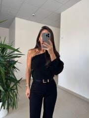 Nn 4433 Tek Omuz Boncuk Detaylı Siyah Triko Kazak