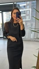 Yan Siyah Şeritli Elbise