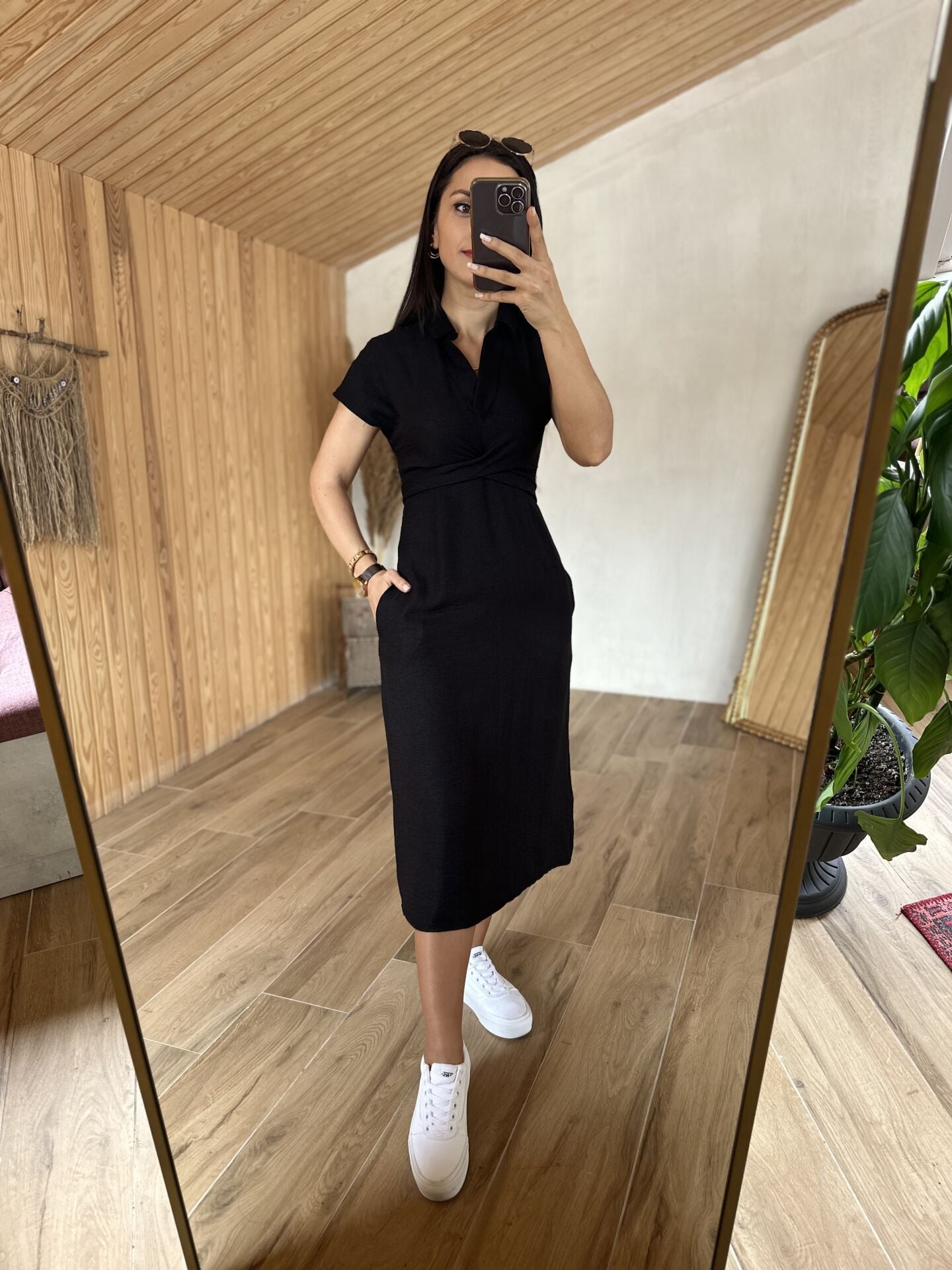 Siyah ön çapraz kuşaklı elbise