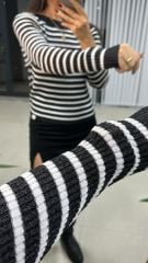 Siyah Beyaz Çizgili Triko