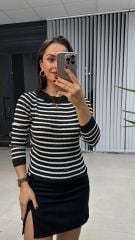 Siyah Beyaz Çizgili Triko