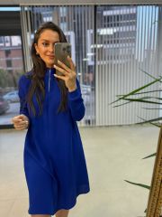 Krepp-Saks-Kleid mit Reißverschlusskragen