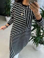 Dr 8056 Siyah-Beyaz Çizgili Sweat Elbise