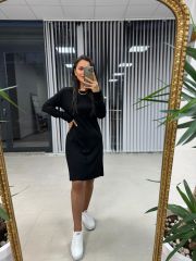 Frau Çima genähtes Basic-Kleid aus schwarzem Stahl
