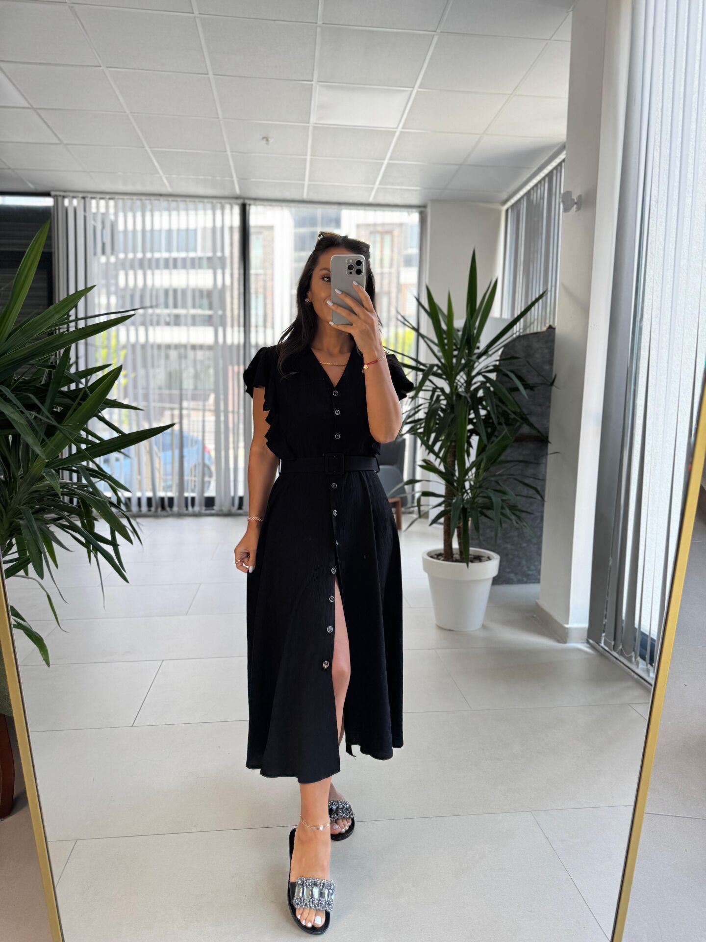 My 3739 Omuz Fırfırlı Krinkıl Siyah Kemerli Elbise